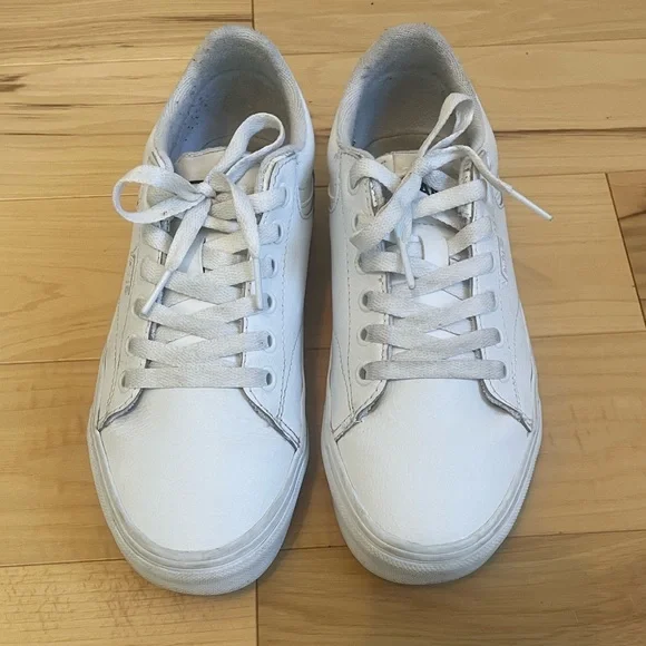 Vans Classic White Lace-Up Sneakers - Picture 4 of 5